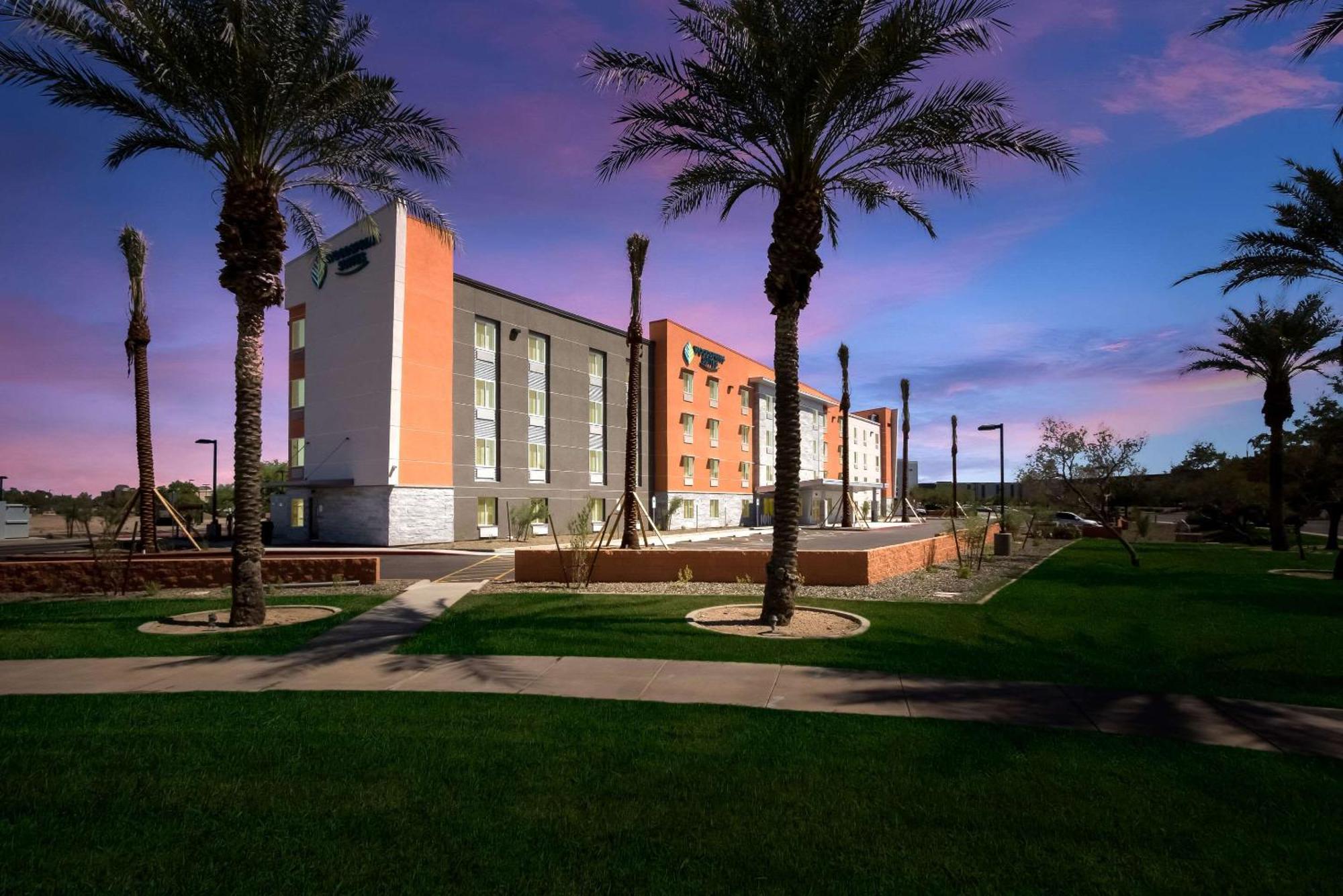 Woodspring Suites Chandler Airport Exterior photo